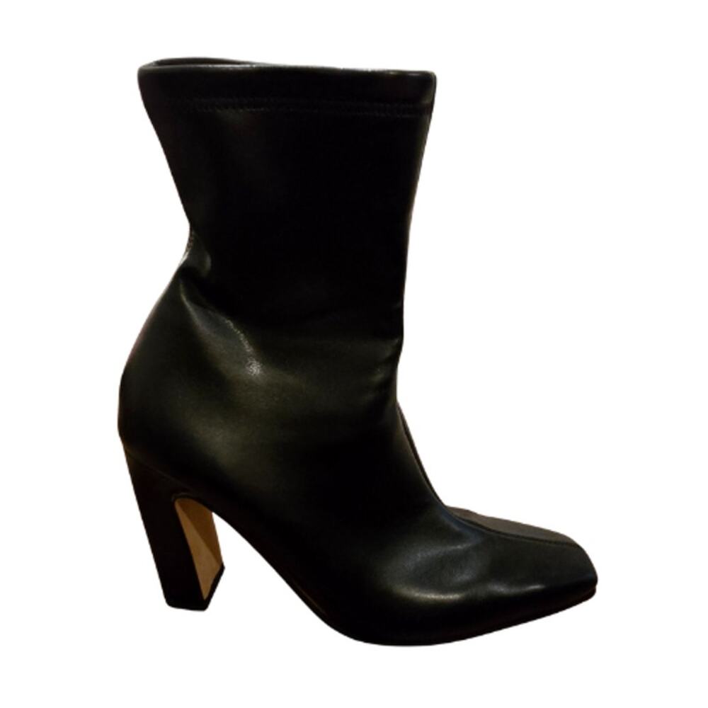 Steve Madden Vinka Boot in Black – EUC Size 8.5 - Picture 5 of 9